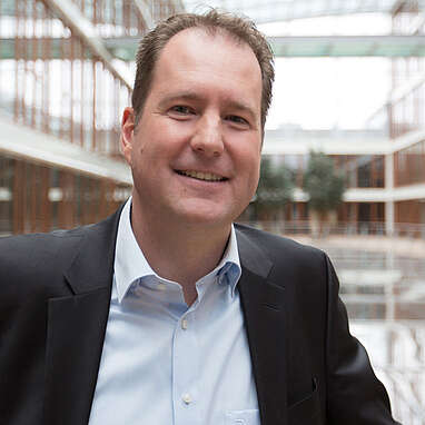 Portrait von Dr. Roman Frik